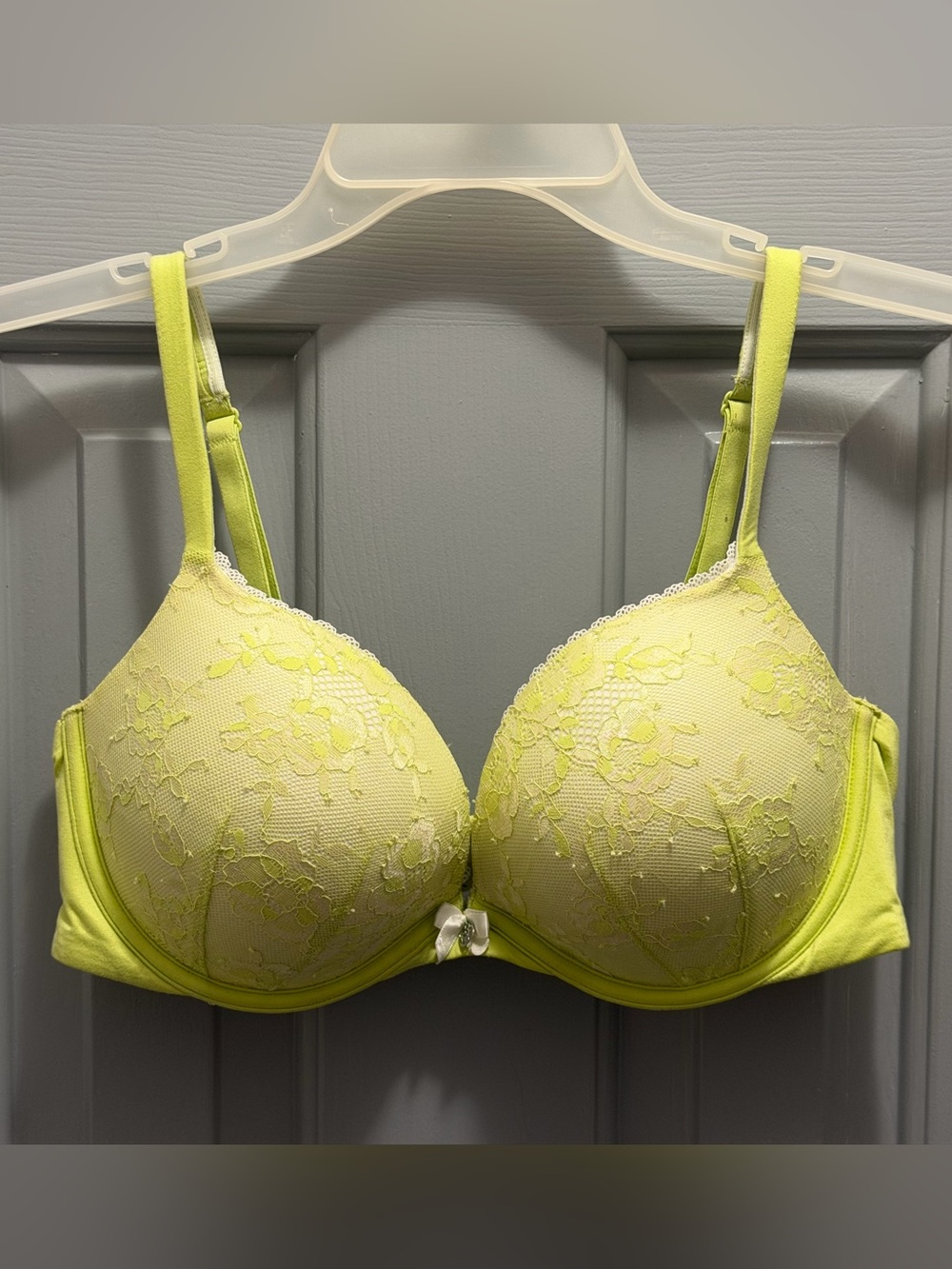 Victoria’s Secret Body by Victoria Very Sexy Lace Push Up Neon Green Size 36D